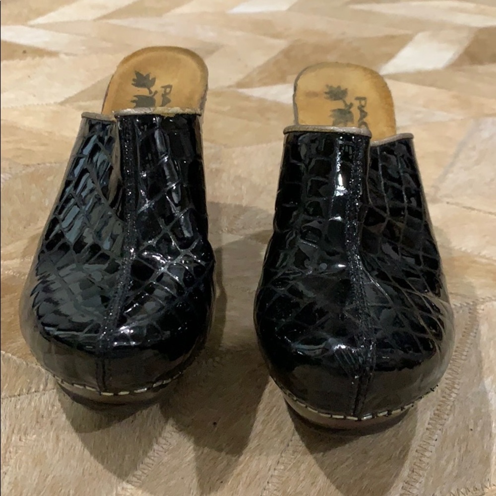Comfortable shoes for a night out